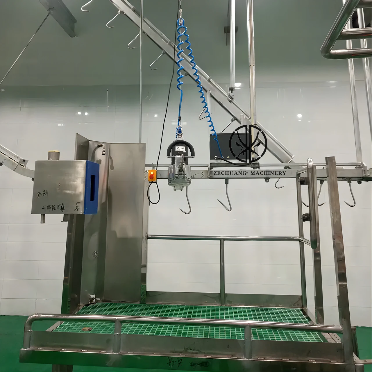 Preferential Price Cow Abattoir Equipment Hydraulic Rocker Arm Type  Skinning Machine For Halal Cattle Slaughtering Plant