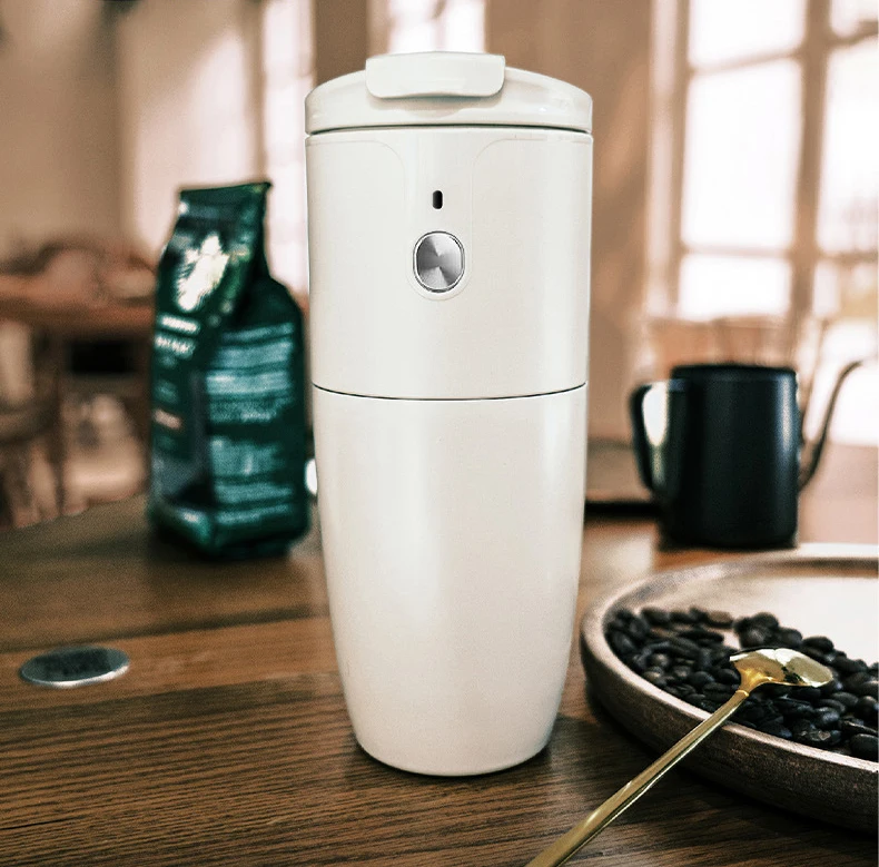 Portable Rechargeable Car DC12V Coffee Grinder Machine Mini Espresso Coffee Cup for Capsule Coffee Powder