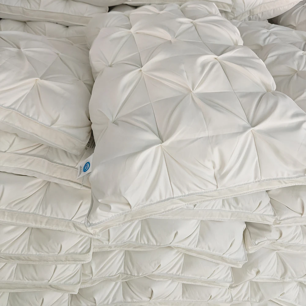 Flower Shaped Vacuum Packed Pillow Luxury Hotel Down And Feather Square Fluffy Ruffle Anti Wrinkle Twisted Bed Pillow