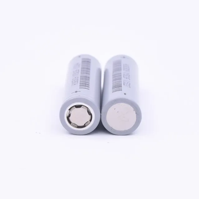 Authentic Rechargeable cell  2500Mah 3.7V 18650 Lithium Ion Battery POWER TYPE