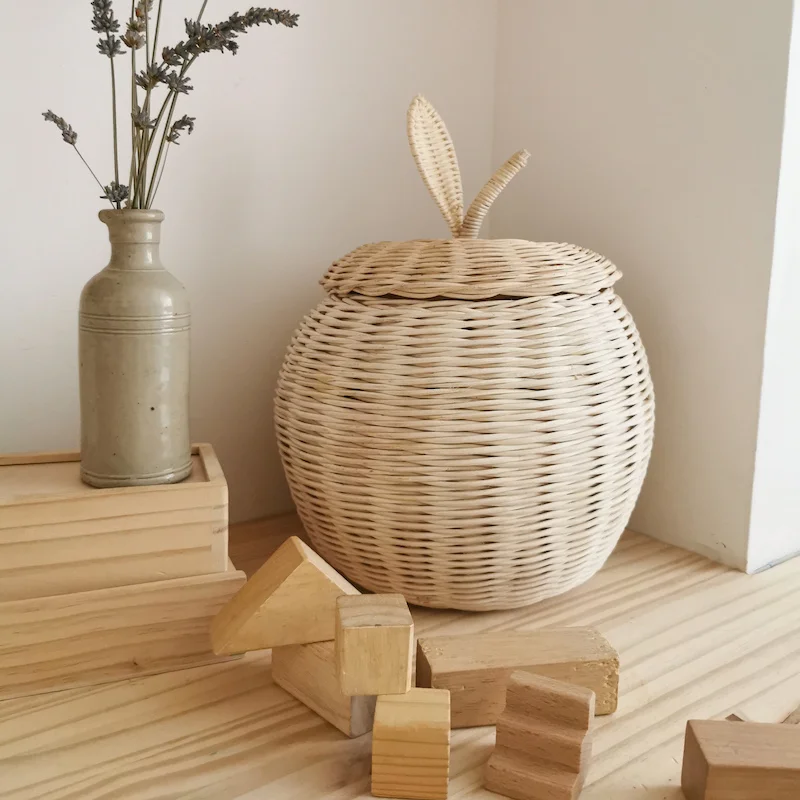 Корзина для хранения из ротанга с крышкой