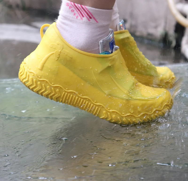 Slip Proof Flexible Easy Wear Shoe Rain Cover Waterproof Silicone Shoe Protection Cover
