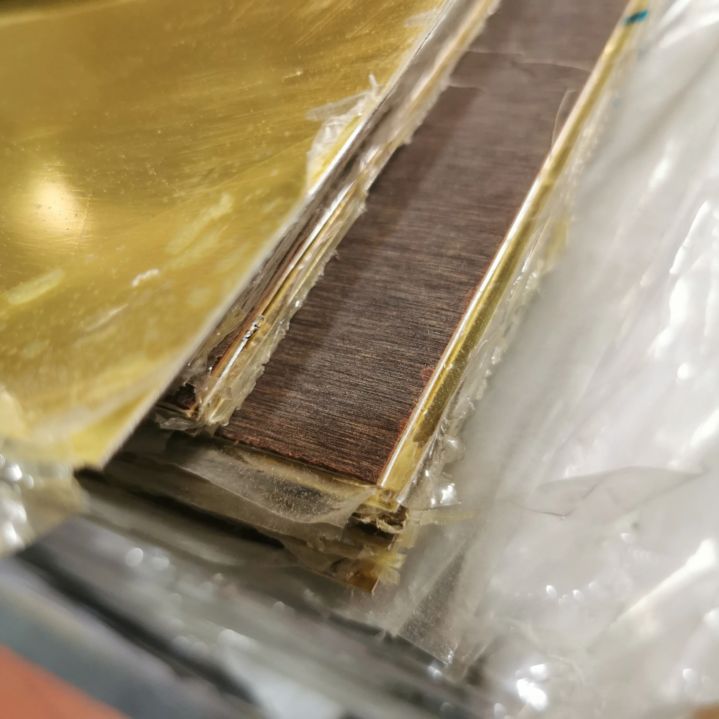 Fireproof Golden Metallic Glossy Mirror Brushed Formica Phenolic Resin HPL High Pressure Laminate Sheet