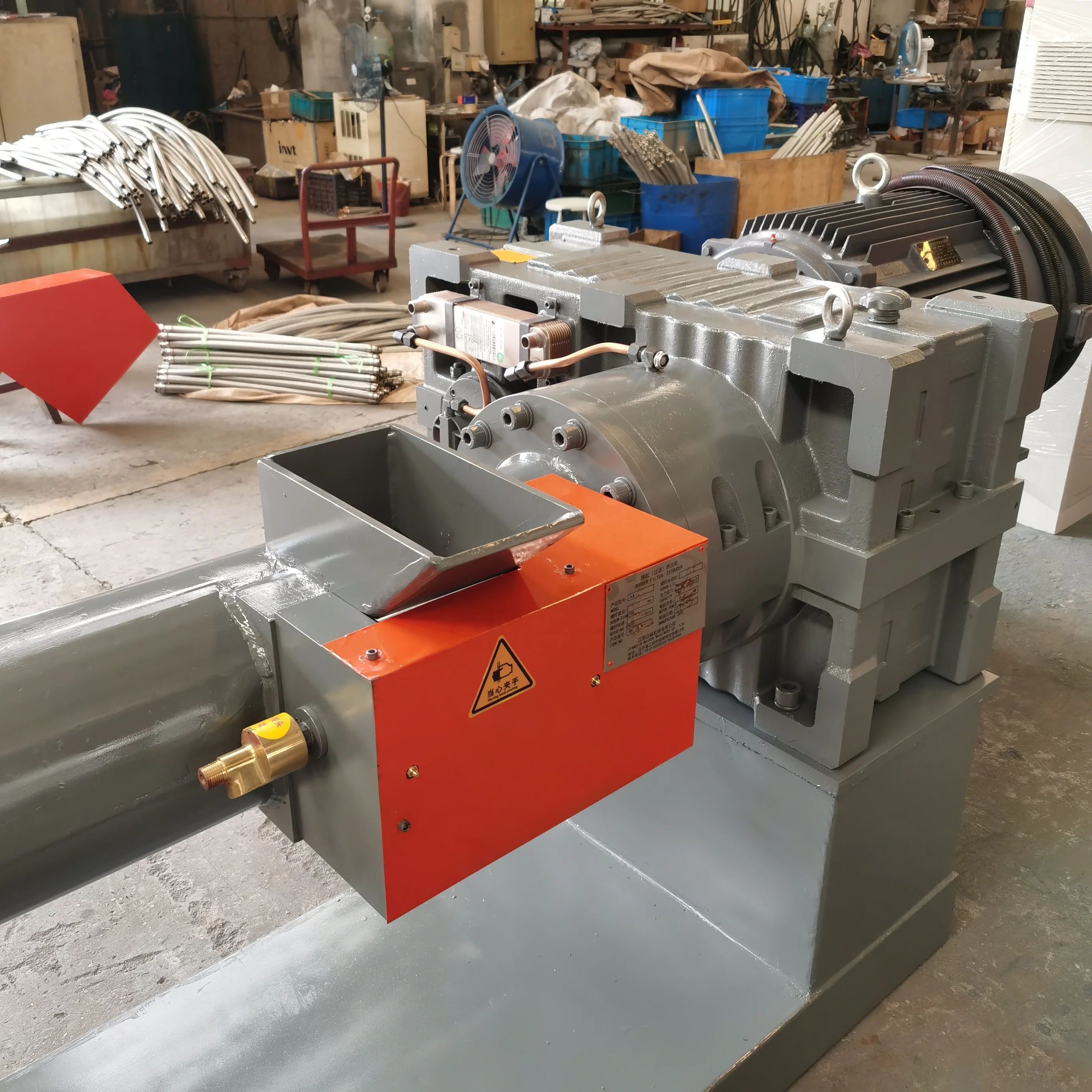 Silicone Pipe Extrusion Plastic Processing Machinery Epdm Rubber Extrude Machine