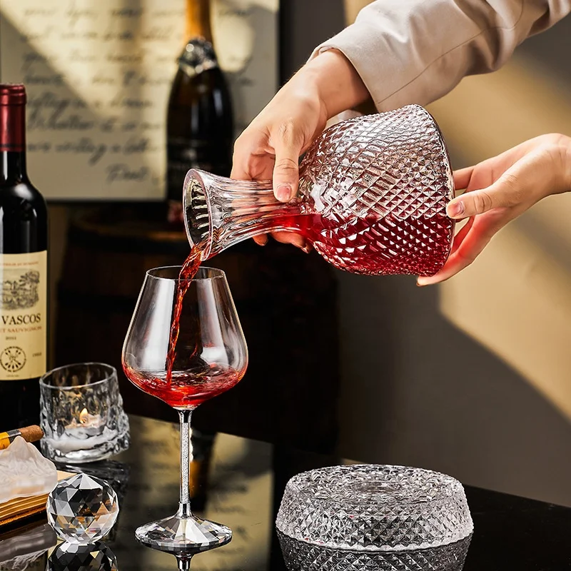 1500ml Hand Made Engraving Whisky Decanter Swirling Crystal Glass Wine Decanters With Stopper