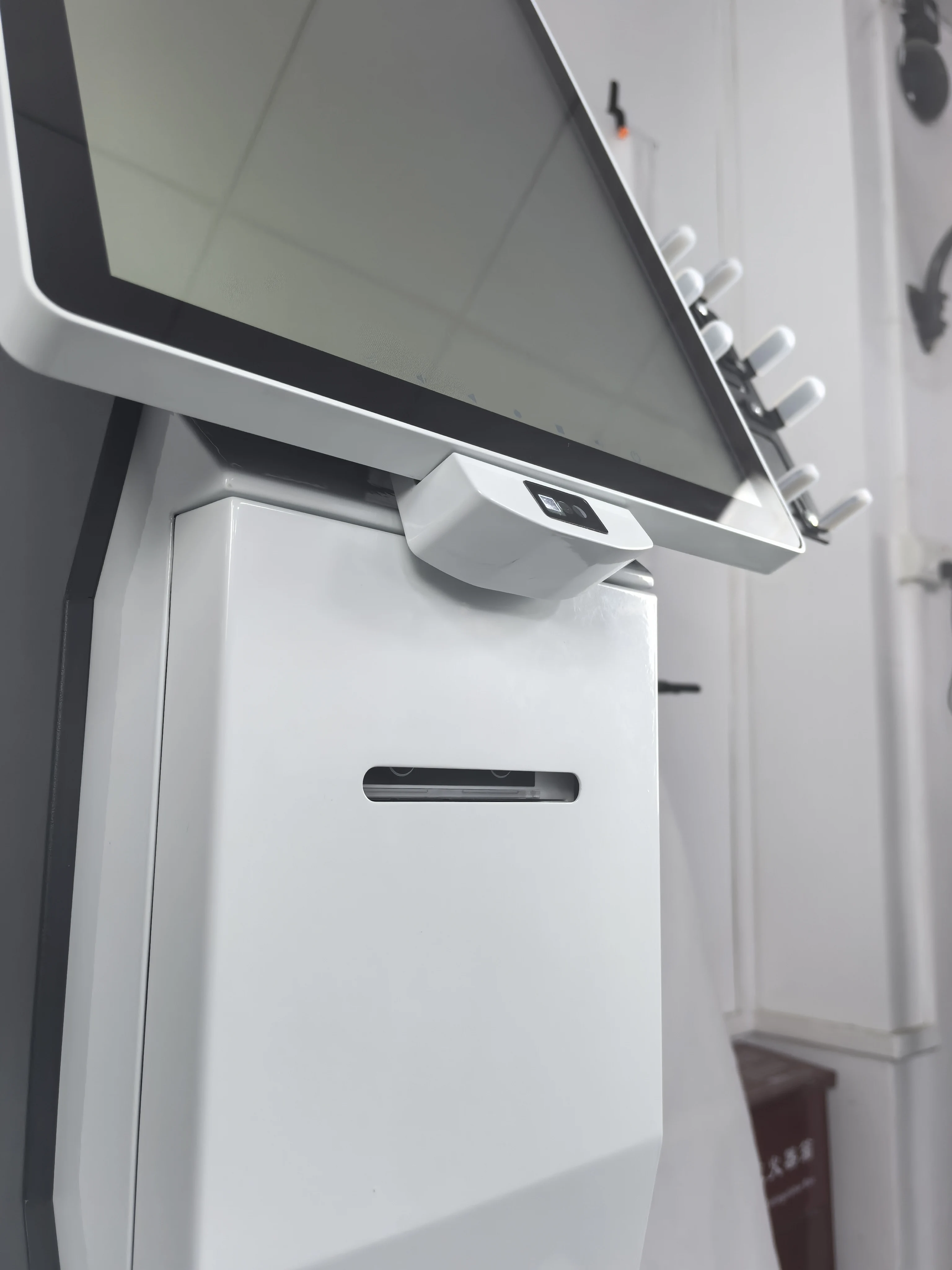 Лидер продаж напольная подставка для планшета VESA POS Android-монитора с сканером