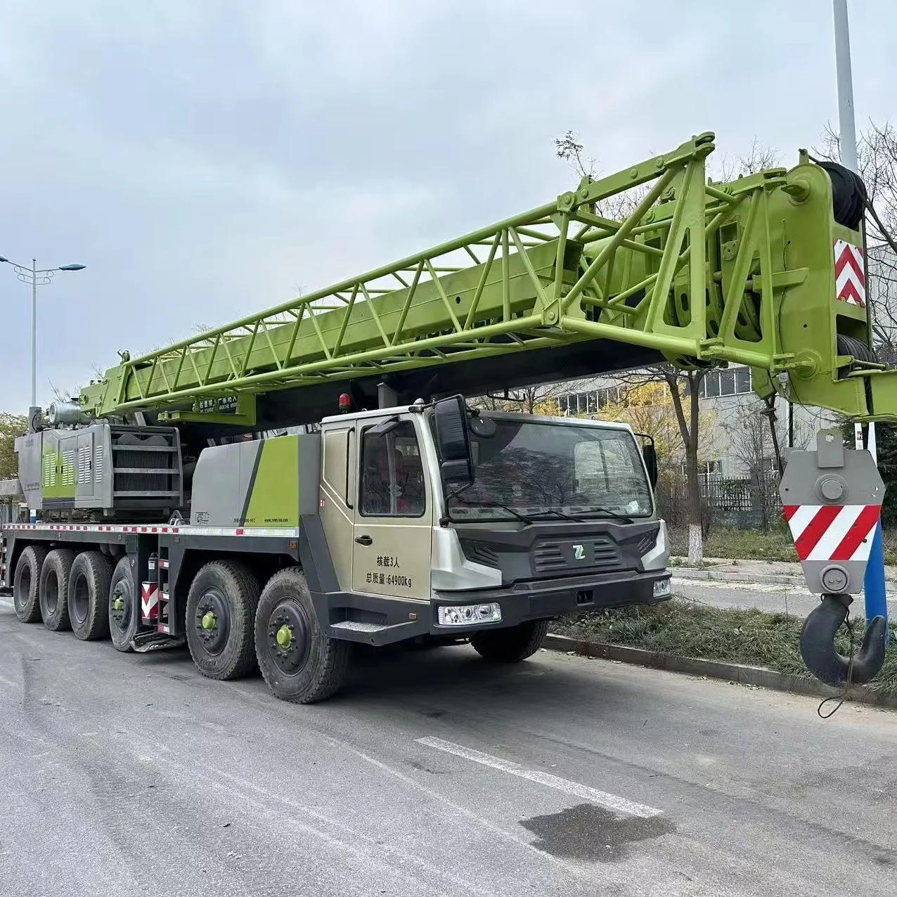 Good Condition Used Zoomlion 100 Ton Truck Crane Cheap Price for Sale Construction Machinery in Dubai