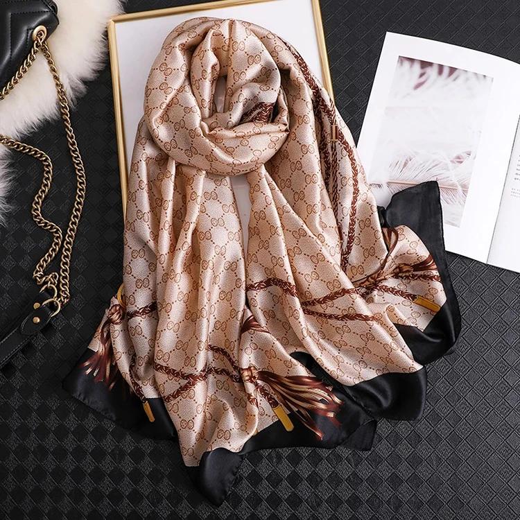 Custom New Spring Beach Hijab Shawls Wraps Female Foulard Echarpe Designer Printed Luxury Silk Scarf