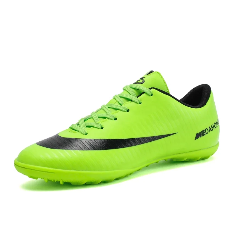 
School Indoor Lawn Training Shoes Low-cut Nail Football Shoes Custom Non-slip Soccer Shoes 