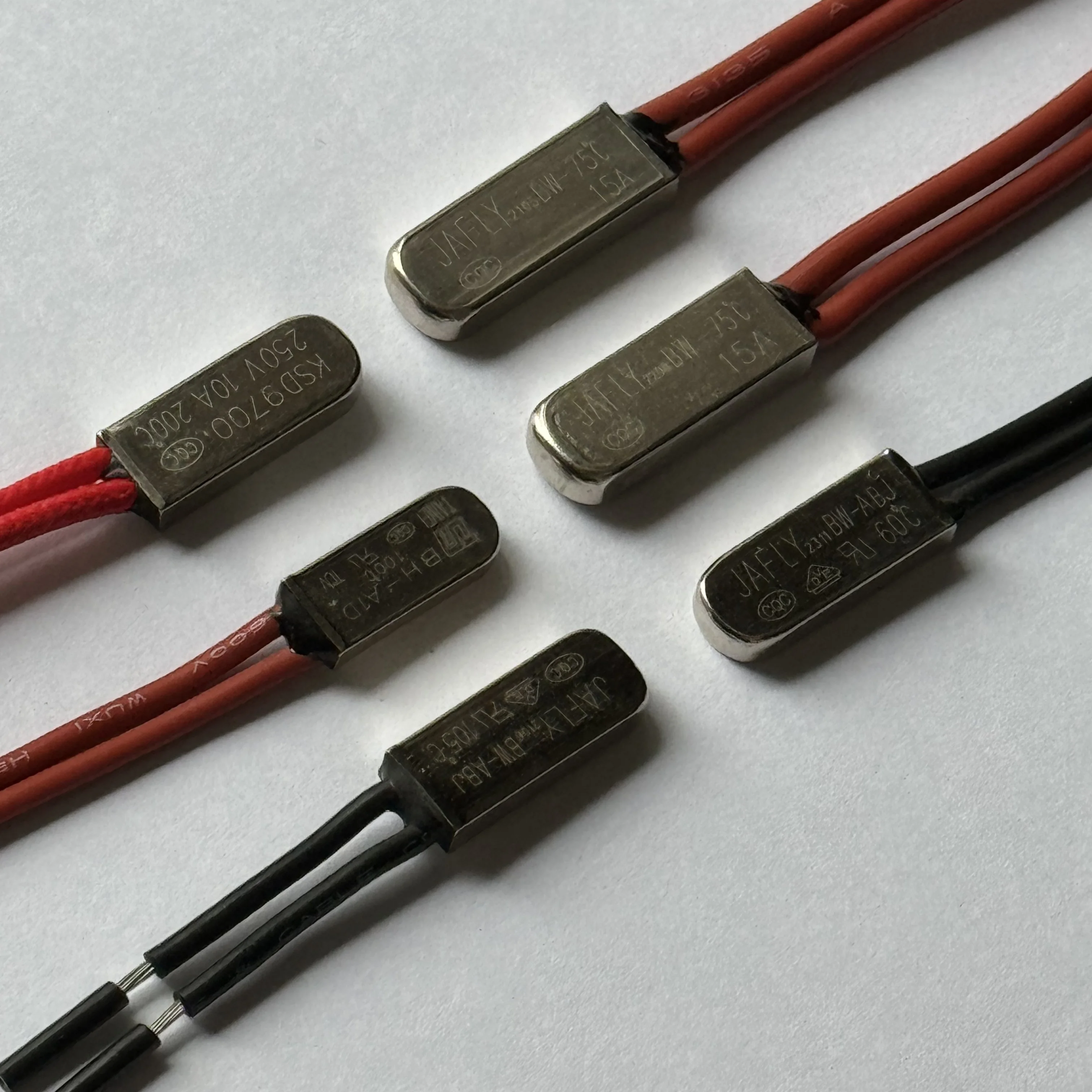 250v max. voltage and 50-180 operating temperature smart home switch rechargeable battery switch