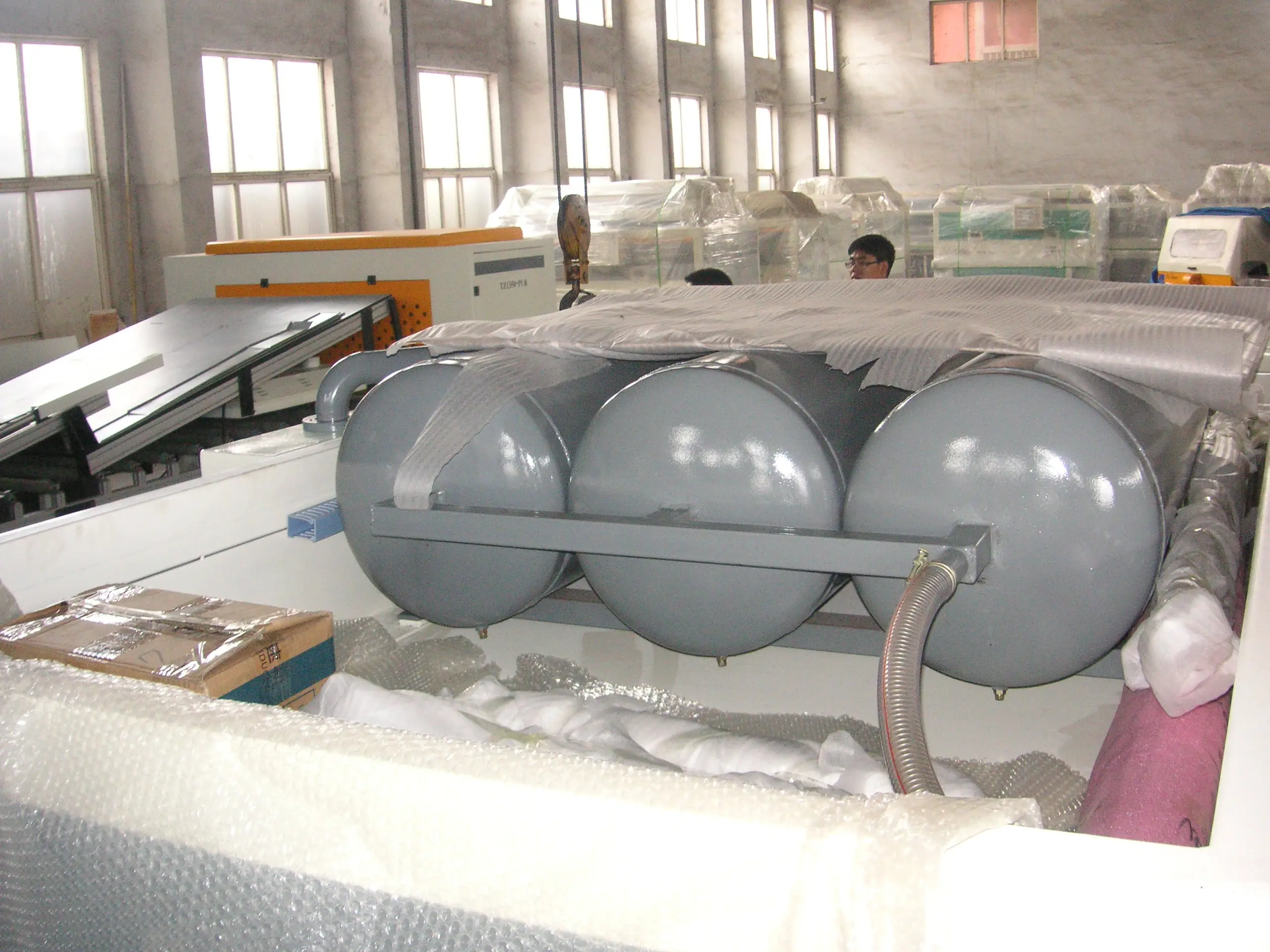 Good After-Sales Service Vacuum Membrane Press Machine For Pvc Film Laminating Wood Furniture