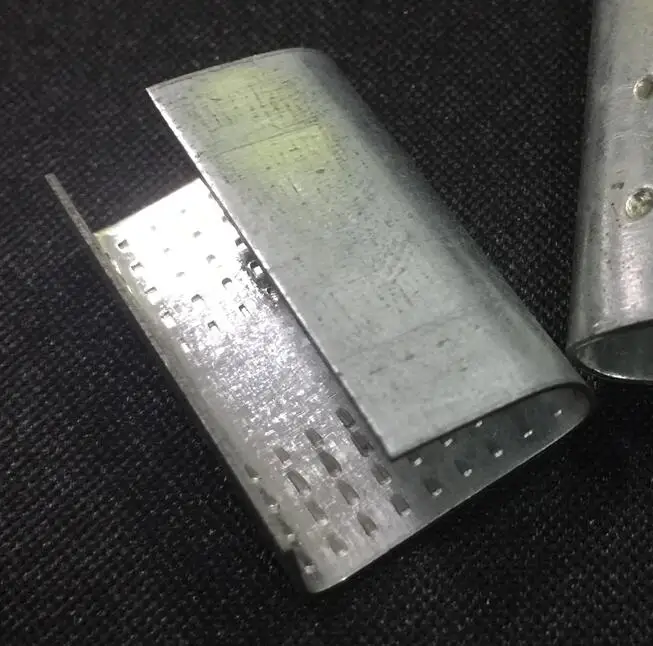 China Direct Manufacturer of Serrated Seal Clip for PP and PET Polyester Plastic Strap Buckle Packing Strapping Band Clips
