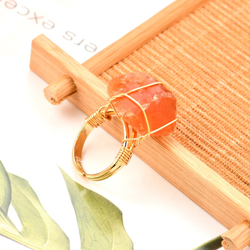 15-20mm Top Sale Crystal Gold Ring 13 Different Colors for Mix Order Hand Wire Wrap Mineral Crystal Ring