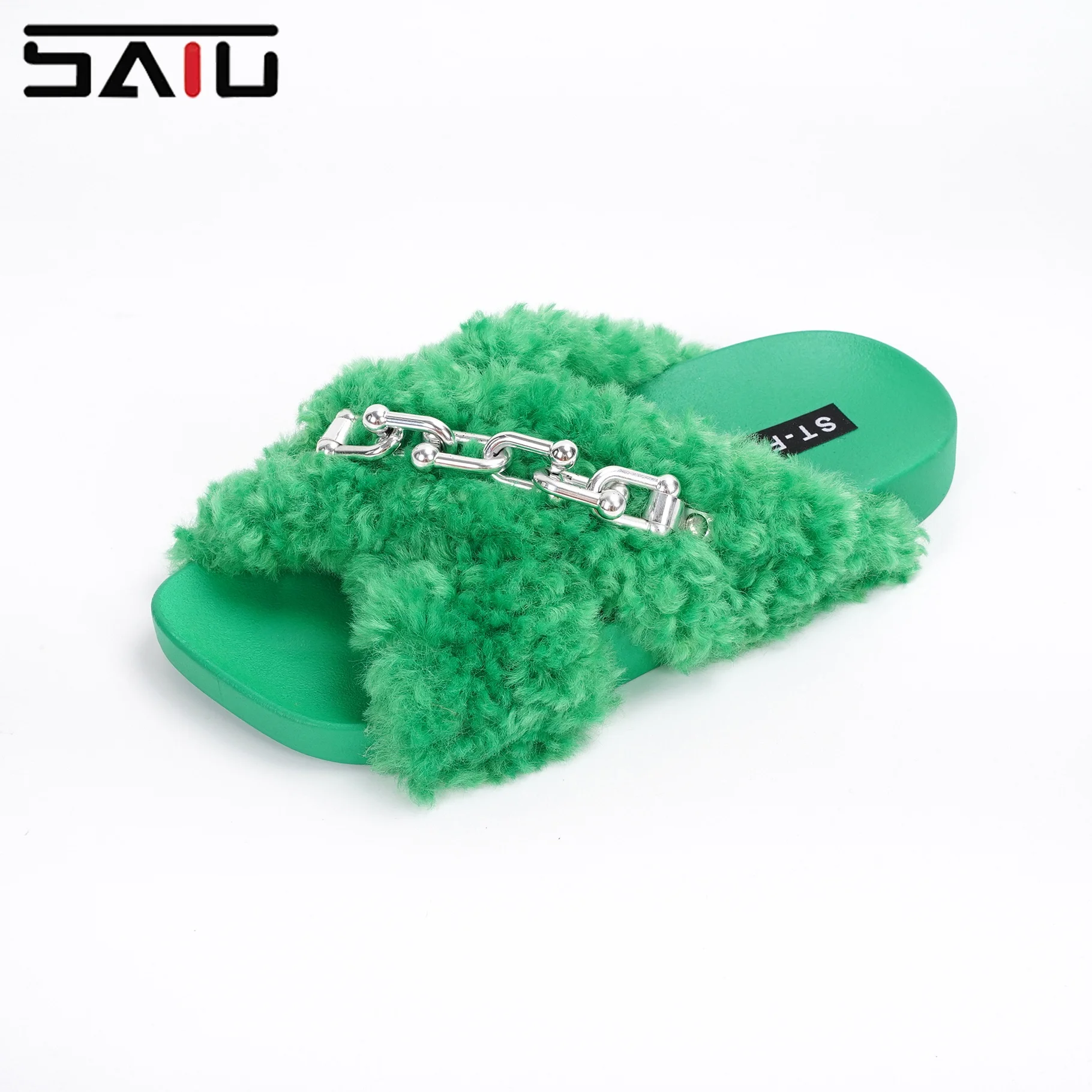 Plus Size Winter Fluffy Slippers Fashion Cross Strap Chain Plush Home Slippers Designer Women Non-slip Fur Sandals