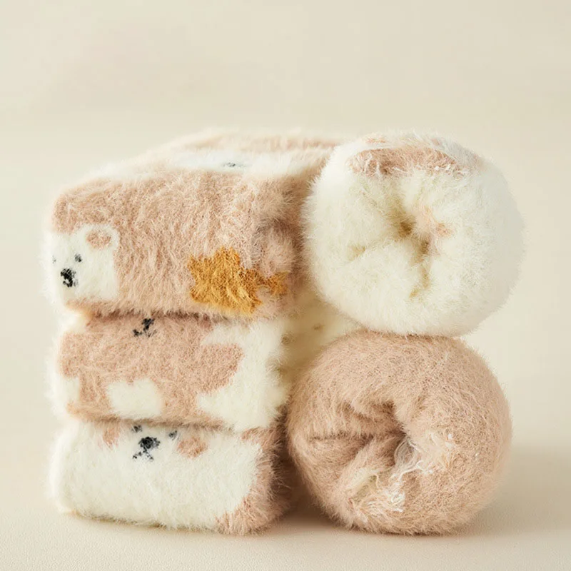 2024 Winter warm thick soft fuzzy socks Cute Room Slipper Bed Sleep Socks Unisex Fluffy Cozy coral fleece crew socks For Women