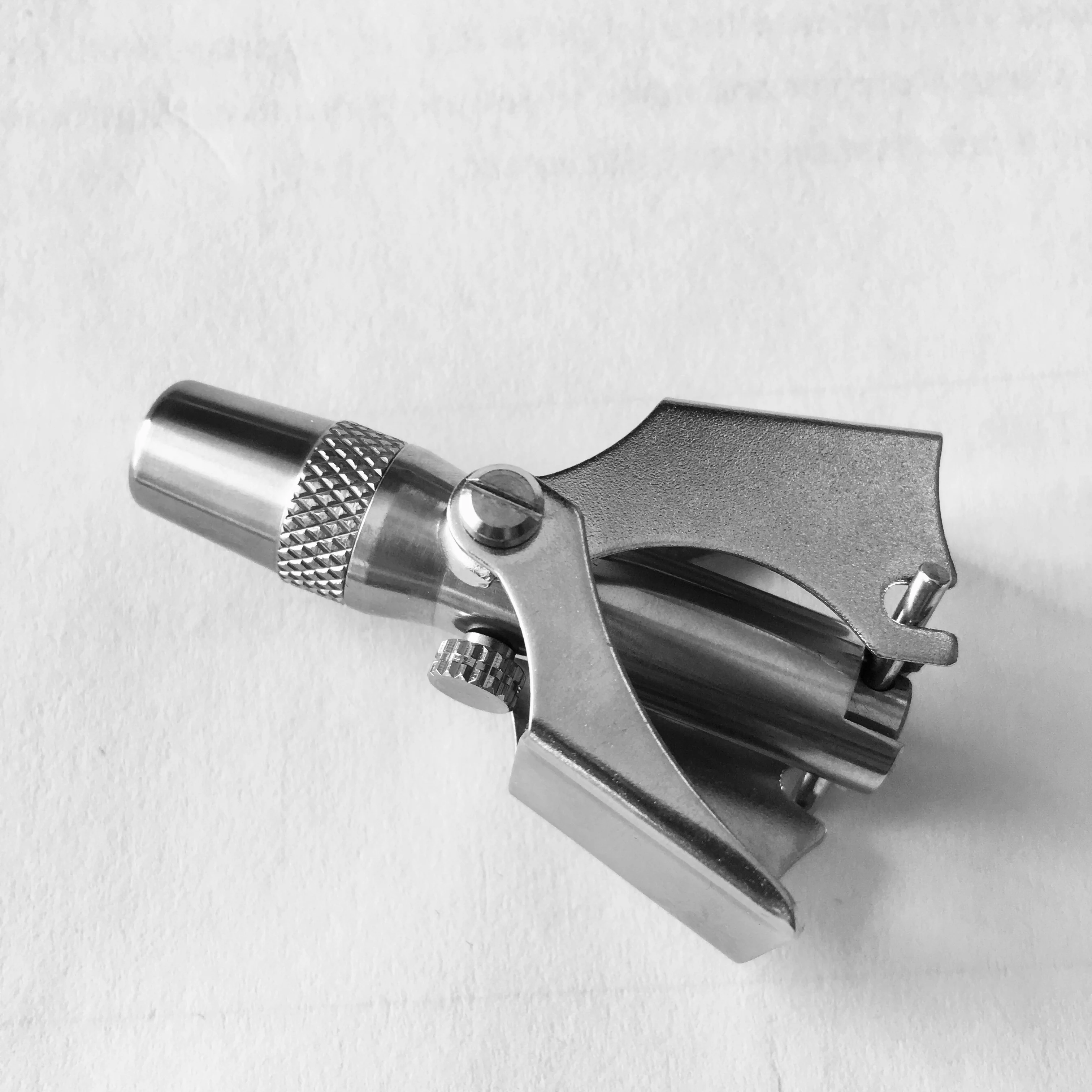 
Manual exquisite silver stainless steel cutter Nose Hair trimmer 