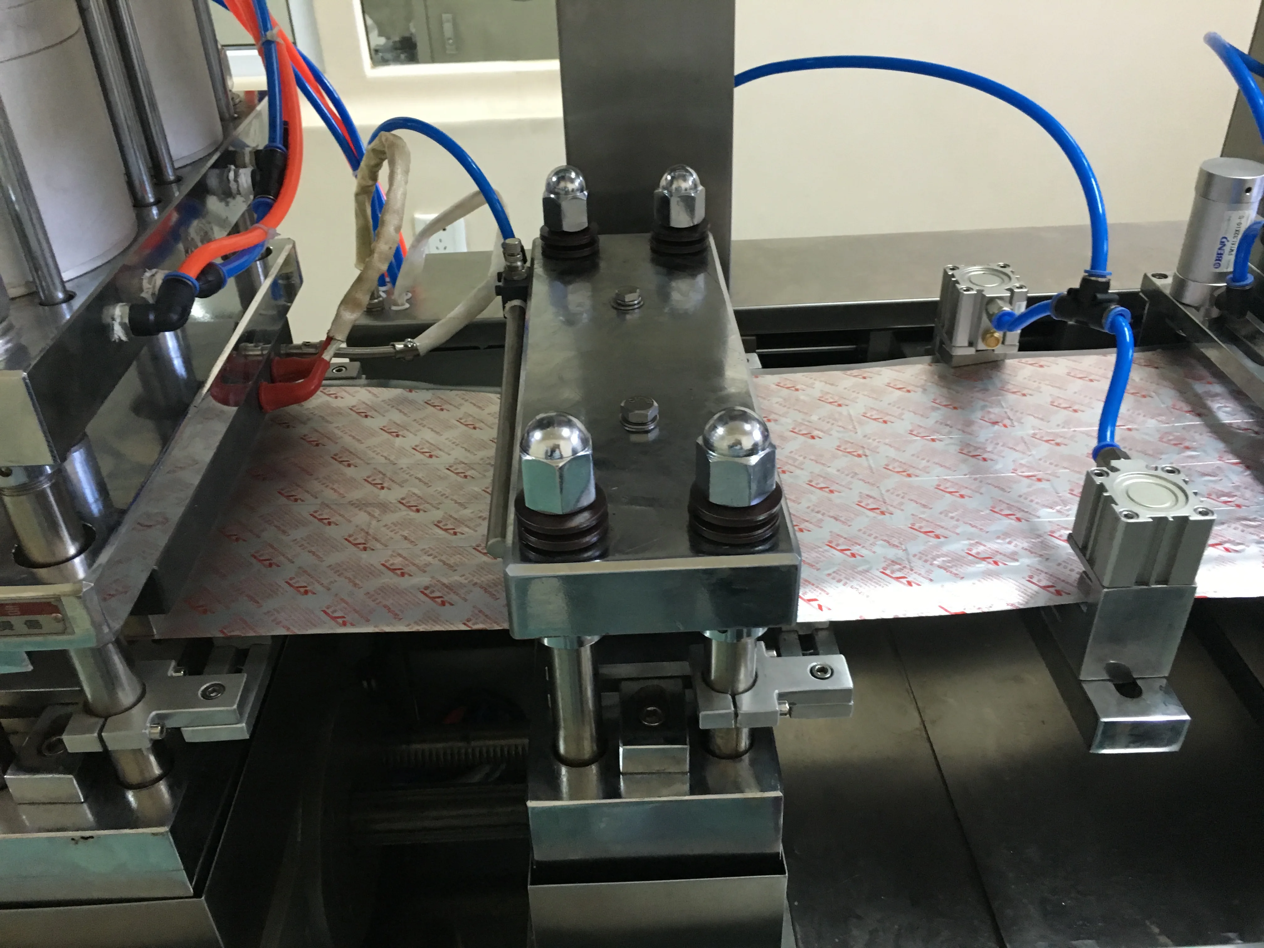 plastic blister packing machine full automatic tablet/pill/capsule alu pvc alu blister packing machine