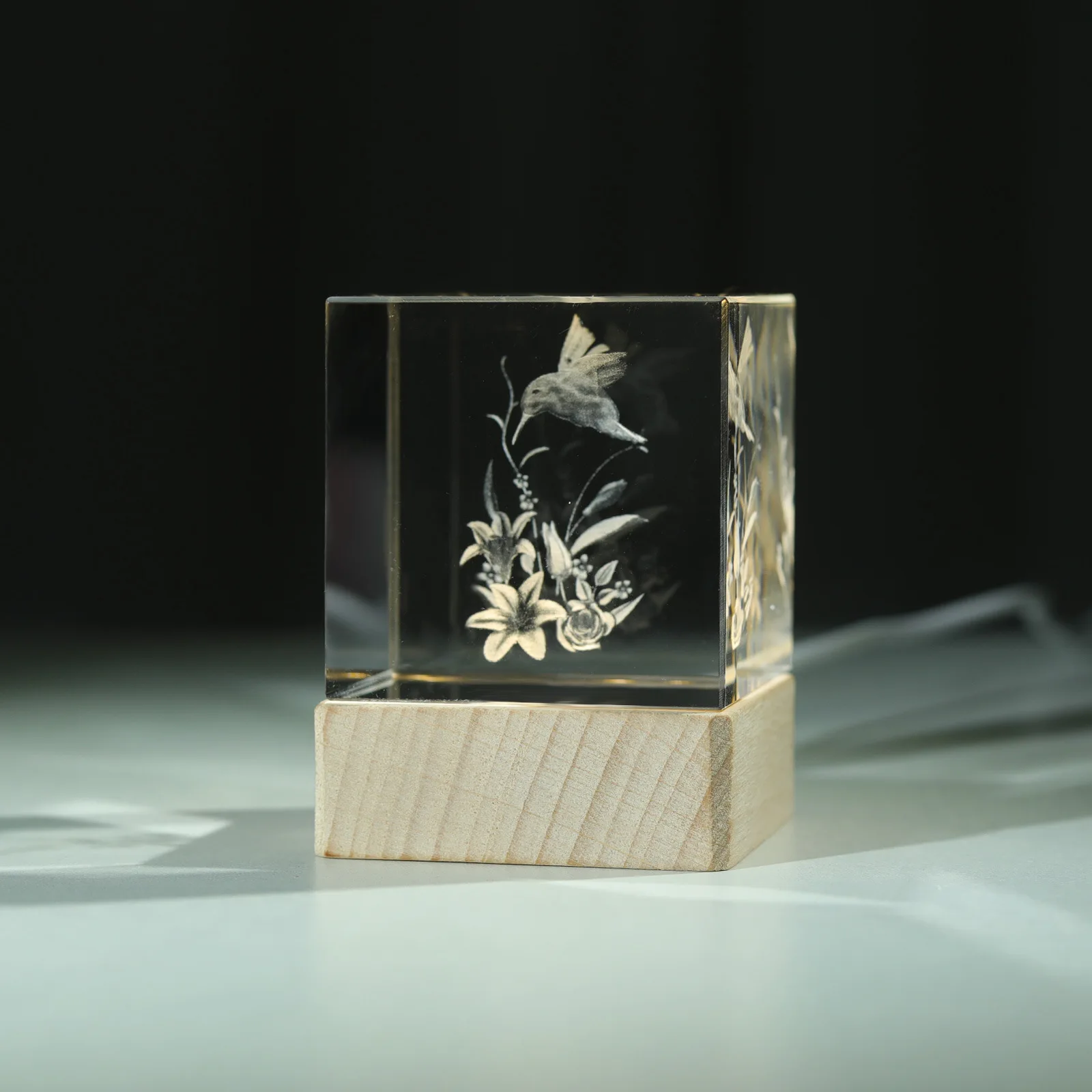 High Quality K9 Transparent Crystal Cube Home Decoration LED Light Multi-coloured Crystal Cube