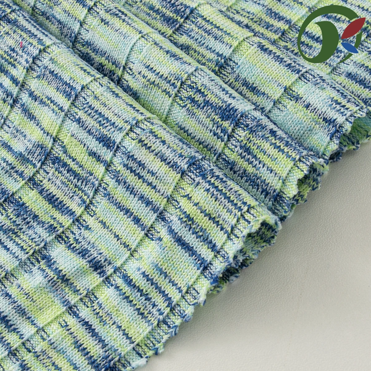 Хит продаж цветная пряжа толстая трикотажная ткань из полиэстера и спандекса подходящая для купальников платьев сырья одежды