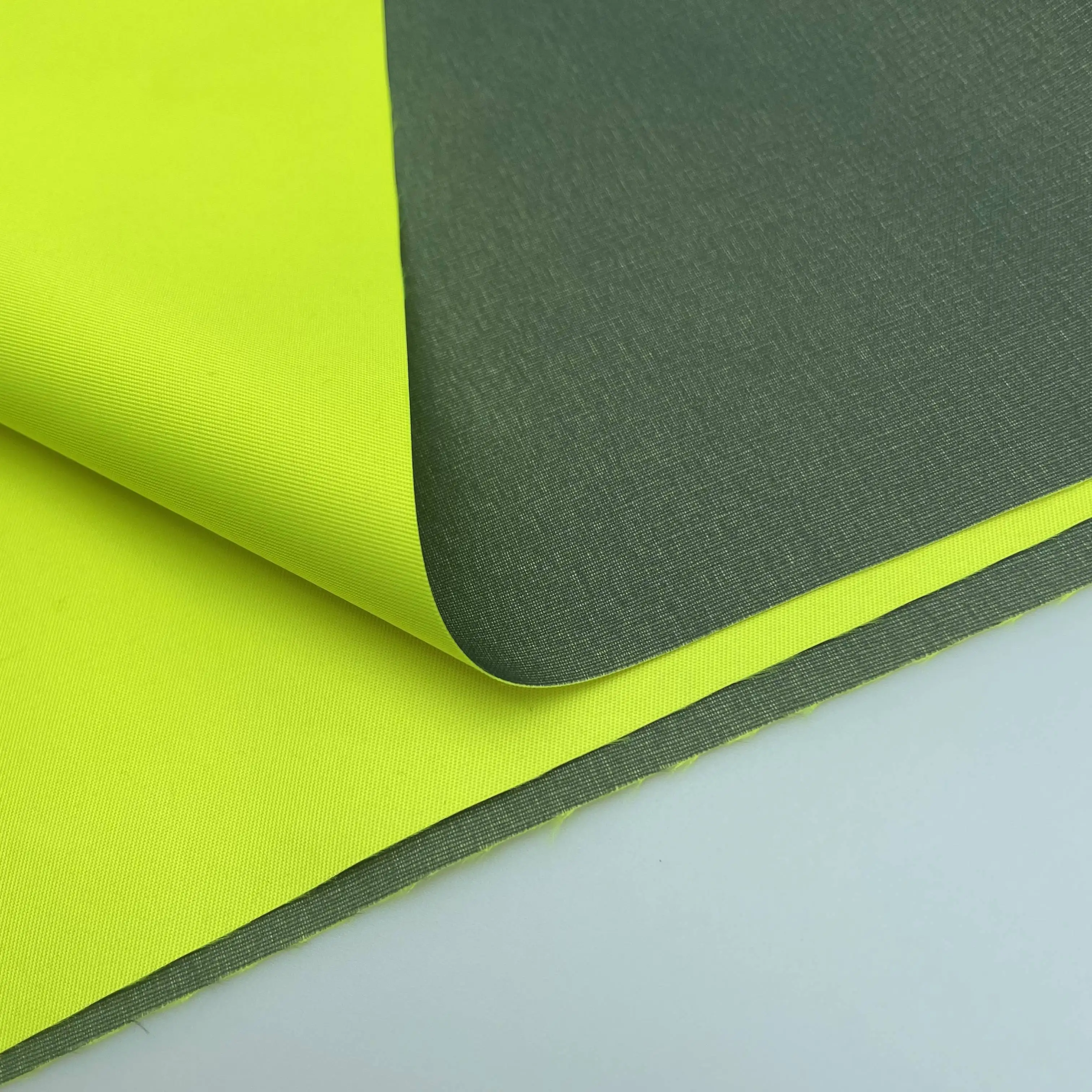 soft shell tricot fabric polar fleece bonded fabric three in one laminated coral fleece bonded sponge fabric OEM can customize