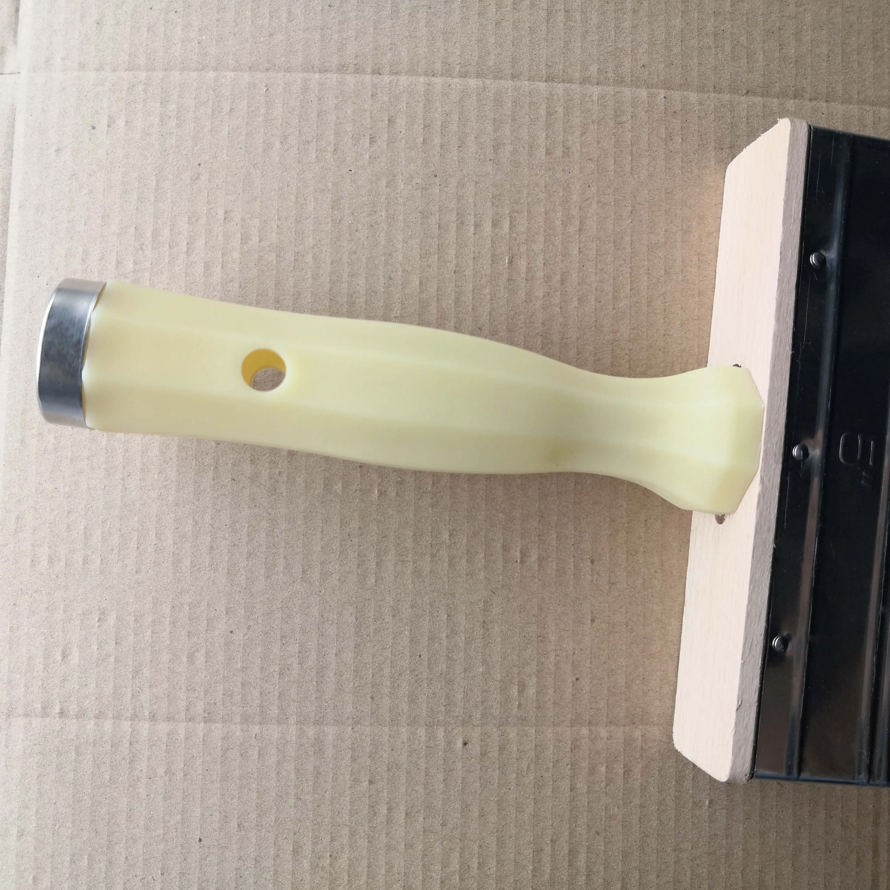 High quality Spot supply 5 inch Wholesale plastic handle wall paint brush