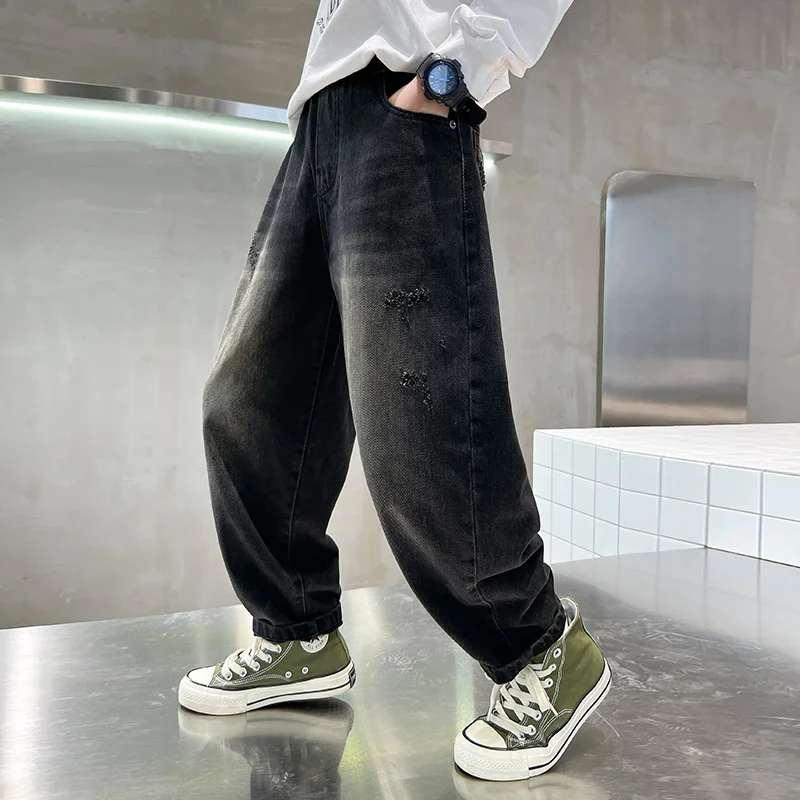 Прямые джинсы для мальчиков осенне-зимнего сезона