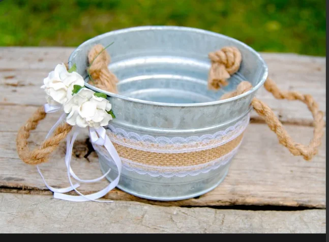 Factory sale Metal Rustic Galvanized Shabby Chic Flower Girl Bucket for wedding accessory wedding bucket pail with handle