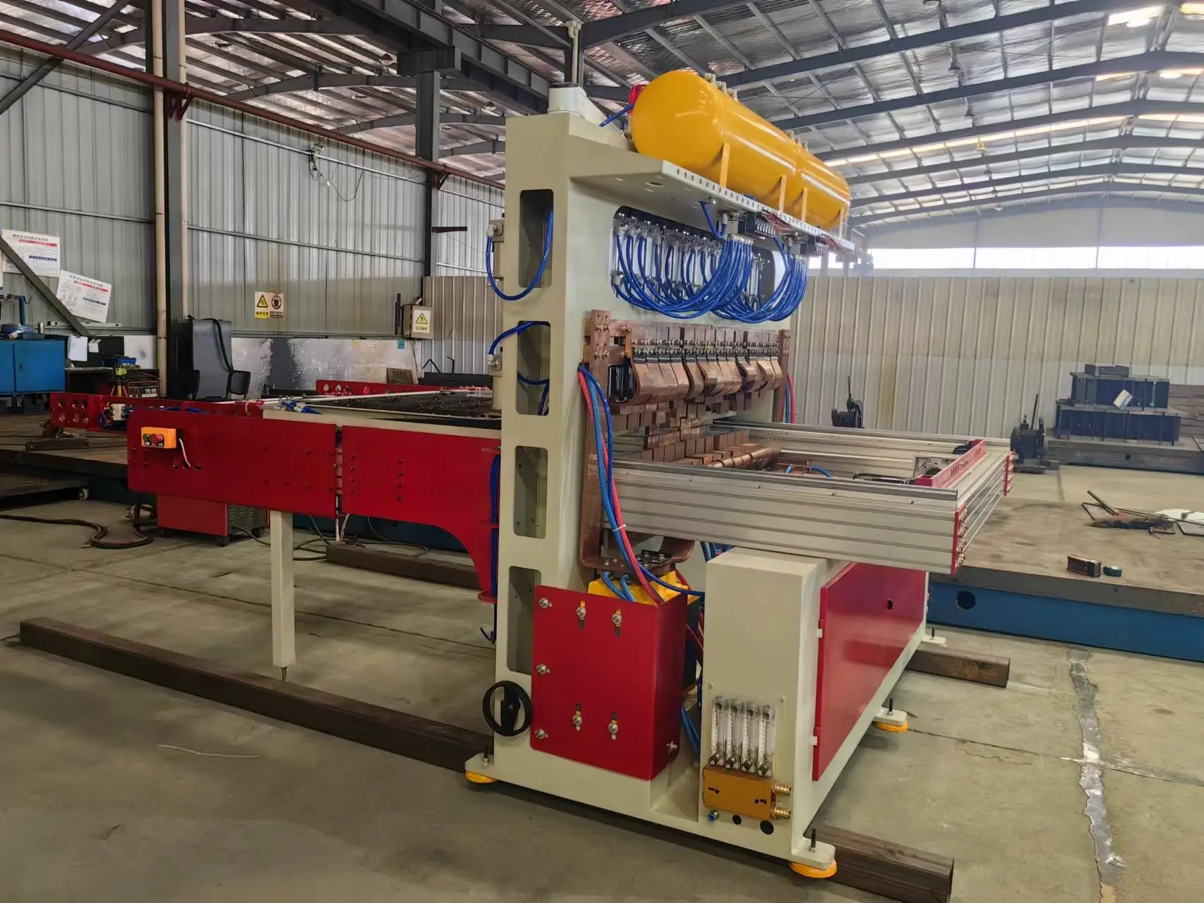 new design Automatic weliding machine Concrete Reinforcing Wire Mesh Welding Machine