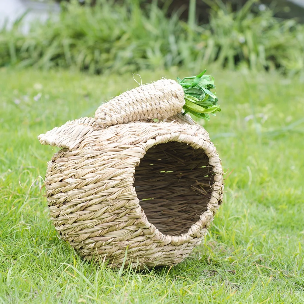 The New Chinchilla Guinea Pig Rabbit House of Chewing Grass Nature Reed Nest Handmade