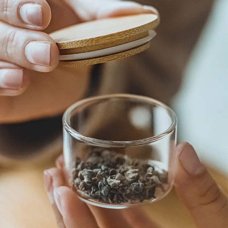 Factory Borosilicate mini Glass Spice Jar Delicate glass Storage jar with bamboo Lid for tea Srorage