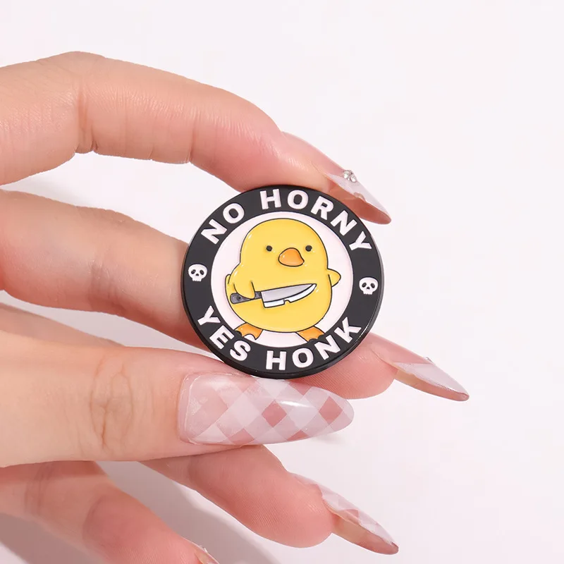 Stock Round Little Yellow Duck Cute violin Badge Cartoon letter Soft Enamel lapel Pin