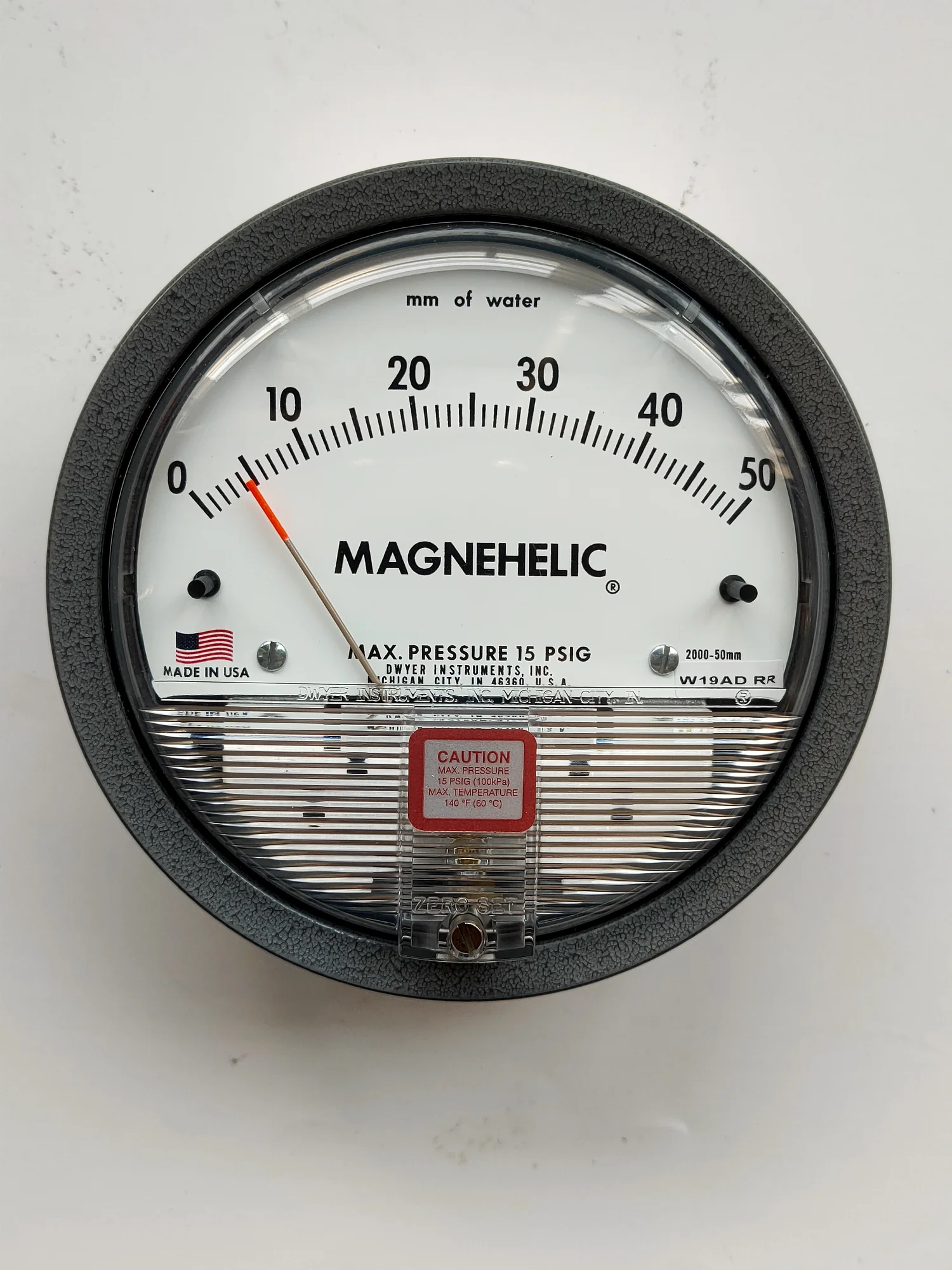 Magrfhelic differential pressure