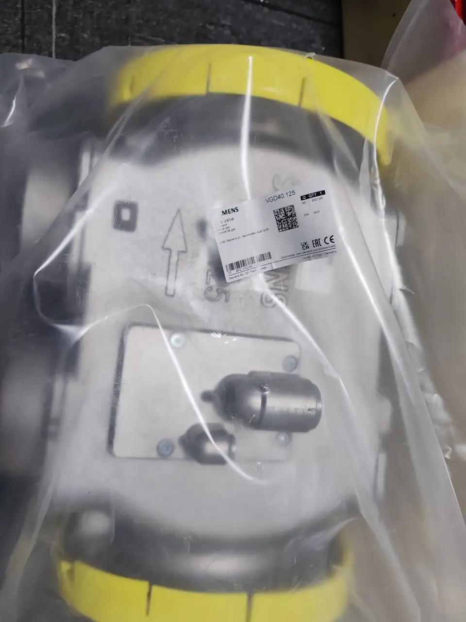 SIEMENS VGD40.125  Gas valve   Germany Valve actuator SKP15  SKP25 DN125