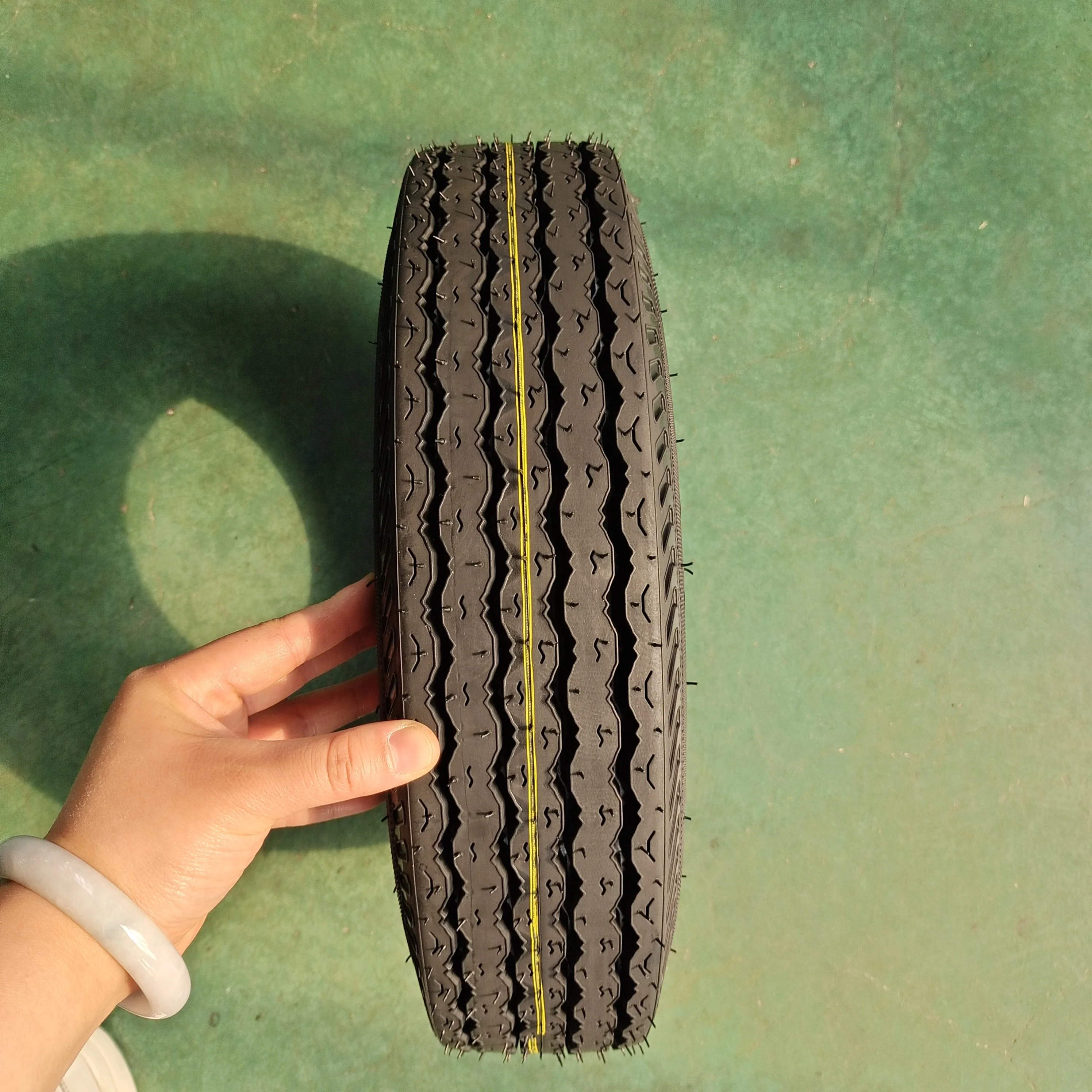 HLM INDIA brand original CEAT Tire MRF 4008 Bajaj Tire Tuk Tuk Tires 4.00-8