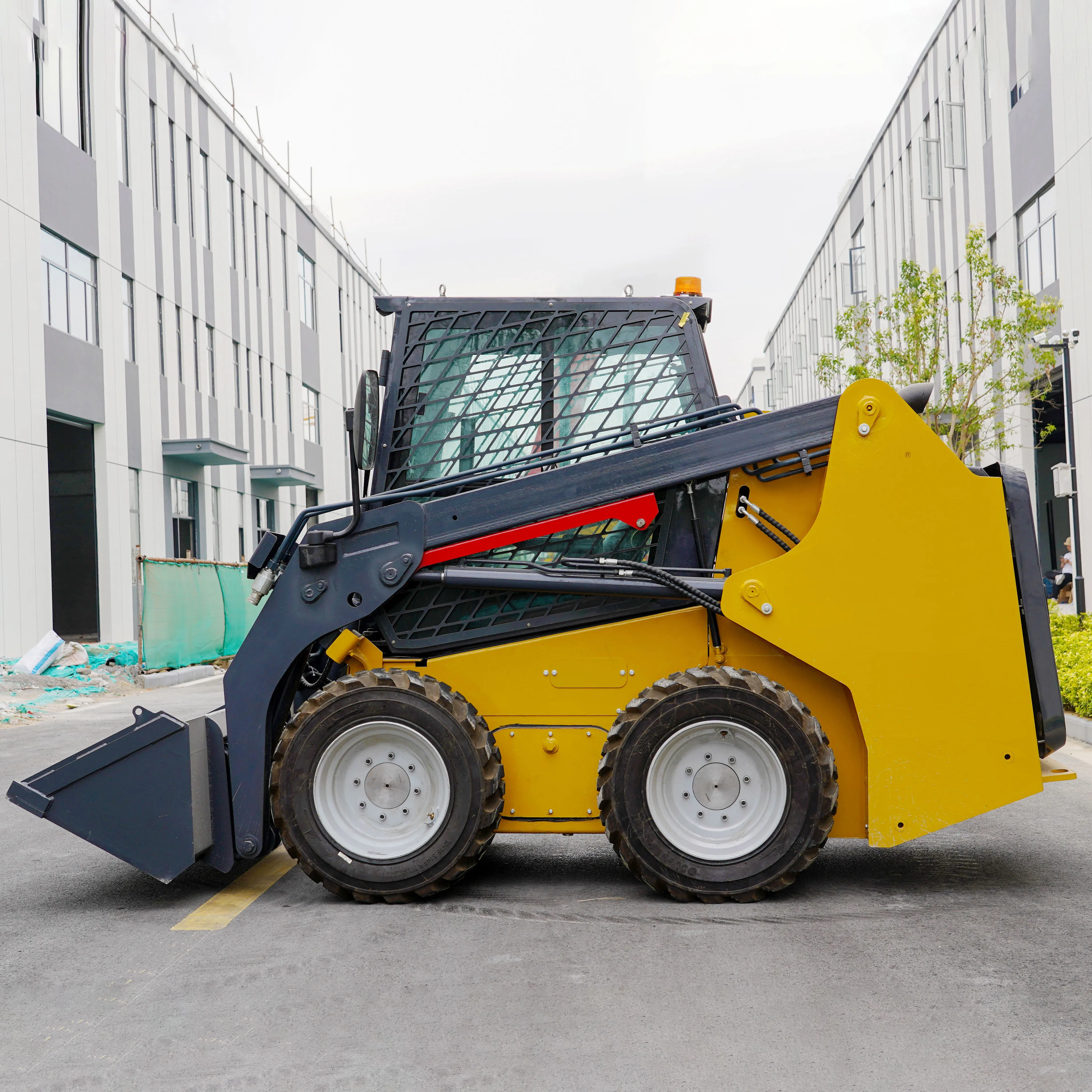 Free Shipping Cheap Epa Cummins Engine Wheel Loader mini tractor with loader and excavator Diesel 800KG 1000KG Export USA