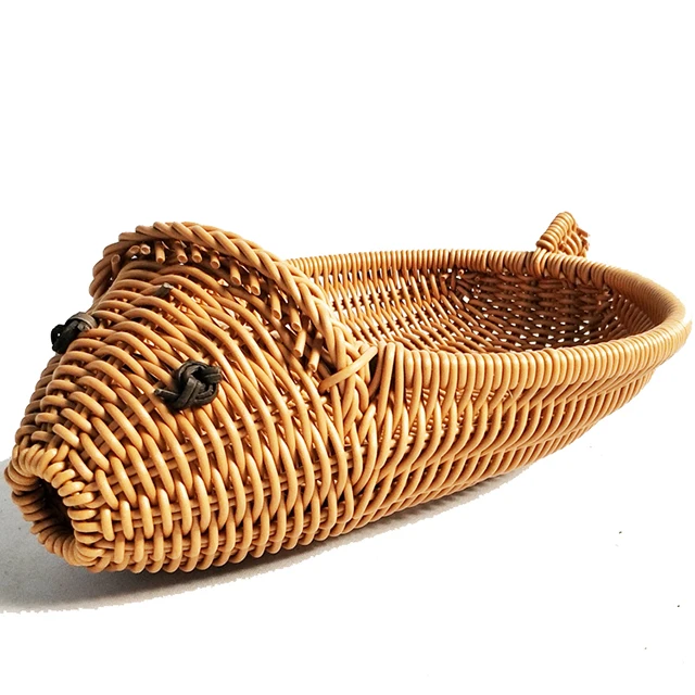 Renel Empty PE Rattan Plastic Mouse Animal Snack Tray for Home Decoration