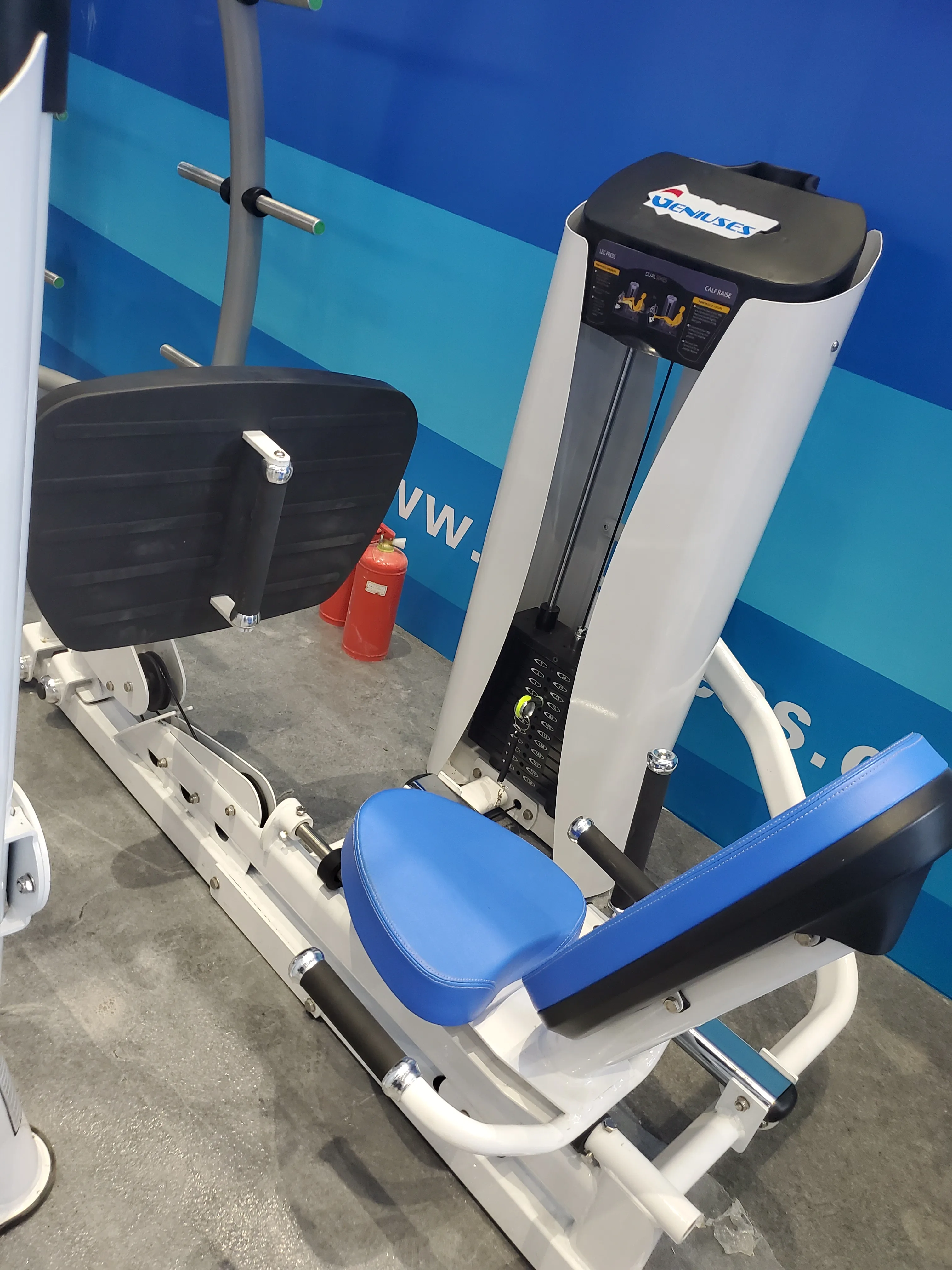 W-8011 Pec Fly /rear delt Fitness Equipment gym products