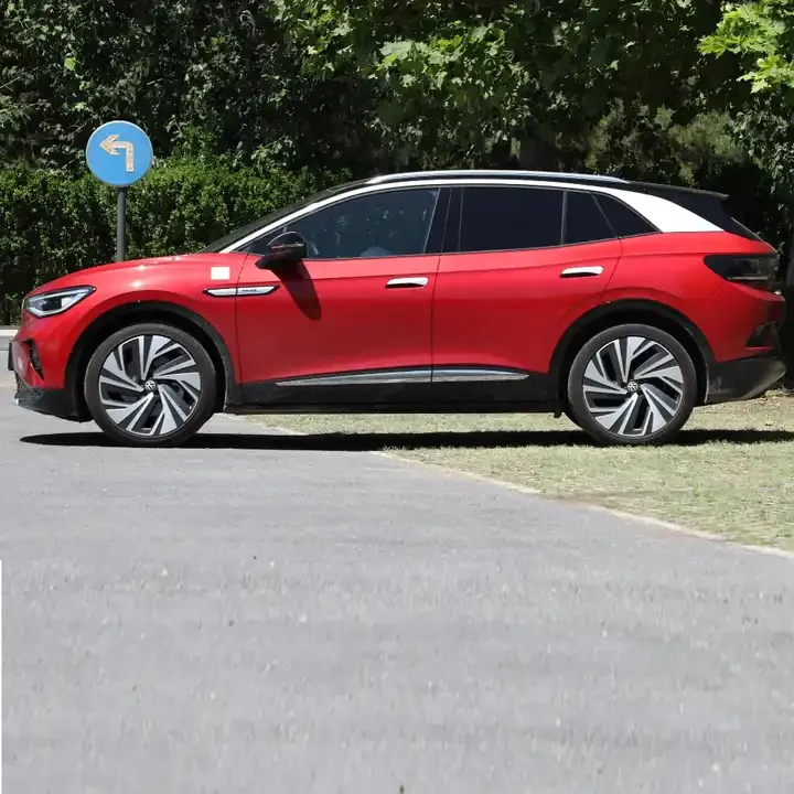 2024 Новое поступление новые электромобили Volkswagen ID4 VW CROZZ PURE + 5 двери мест 204 Hp EV SUV 4-колесный электромобиль для продажи