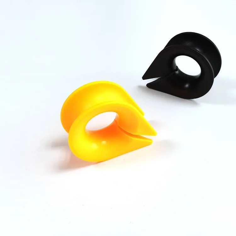 Small plastic open thimble for 16mm combined rope