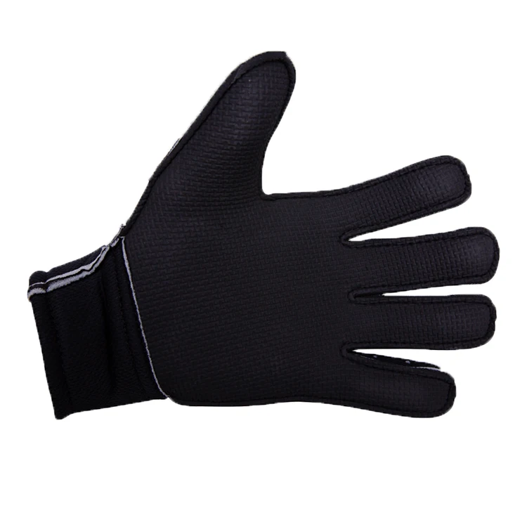 Wholesale Factory training Football Goalkeeper Gloves Comfortable Personality EVA Mesh Sponge Comfortable Professional Gloves