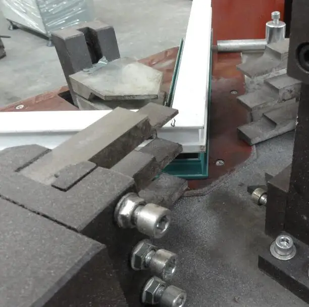 aluminum window door corner joint machine/aluminum window door making machine with CE