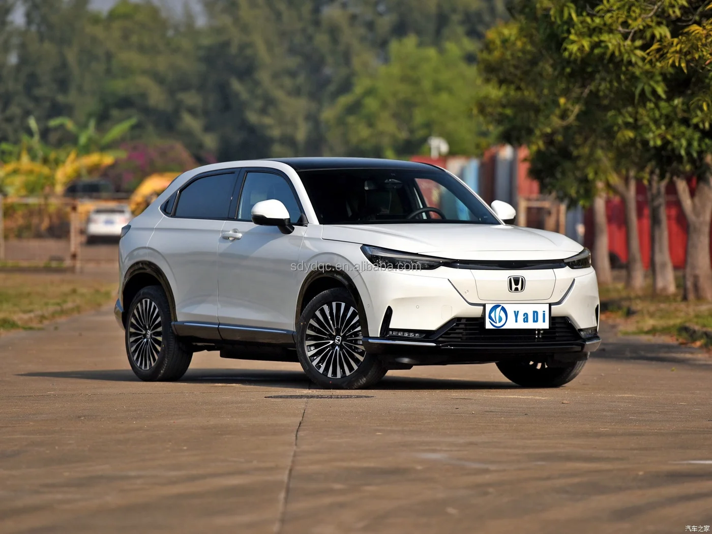 Лидер продаж бензиновый автомобиль Dongfeng 5 мест 240