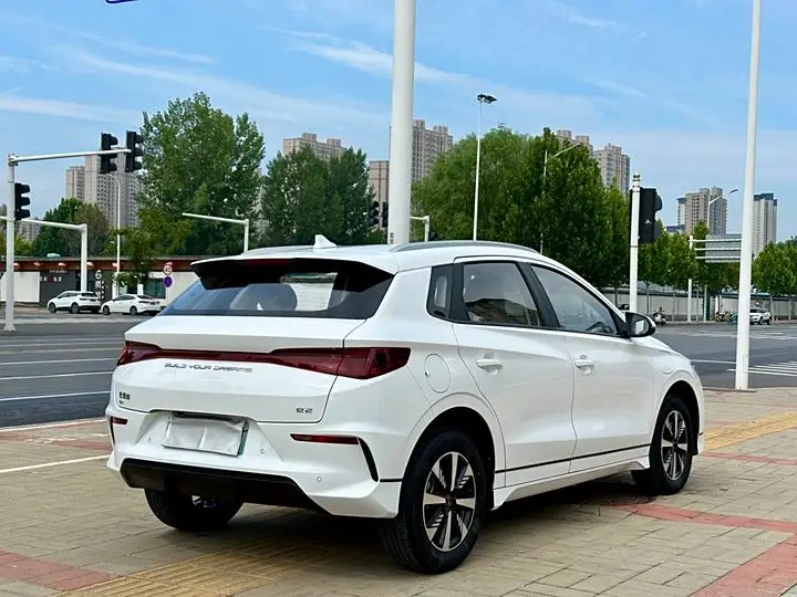 Byd e2 2023 роскошная модель произведенная в