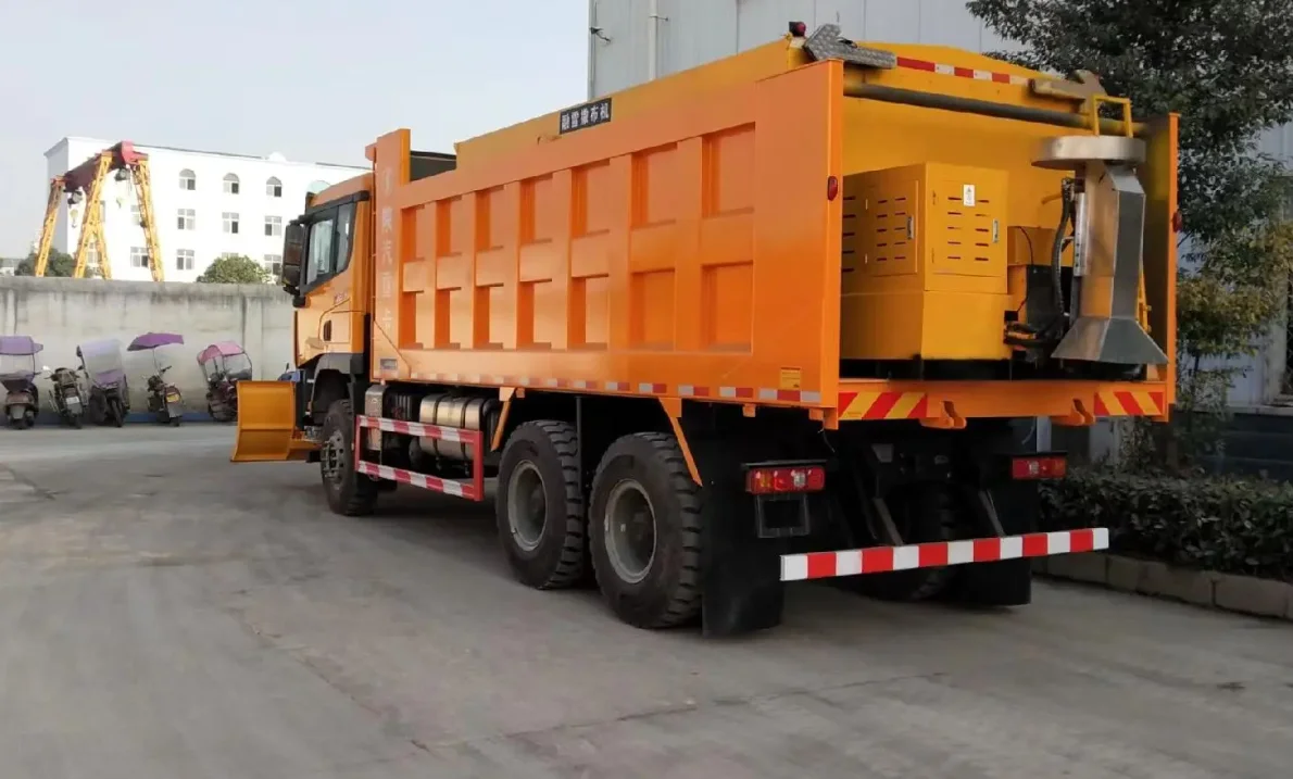 Shaanxi Automobile Heavy Duty Truck Delong L3000 Standard Edition  220HP 4X2 snow plow truck
