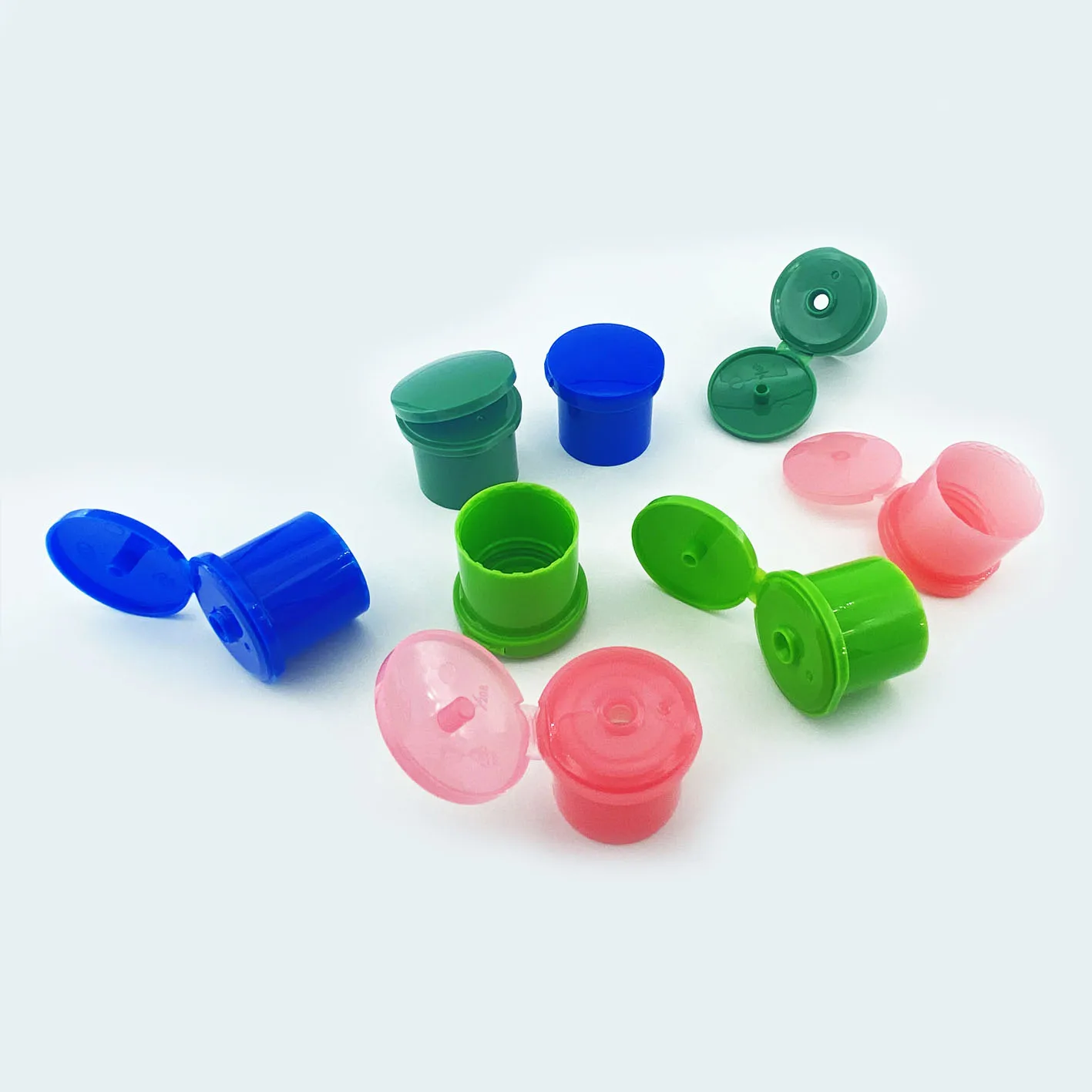 Ikalu flip top caps  plastic bottle cap Ribbed side packing snap top cap flip top capa