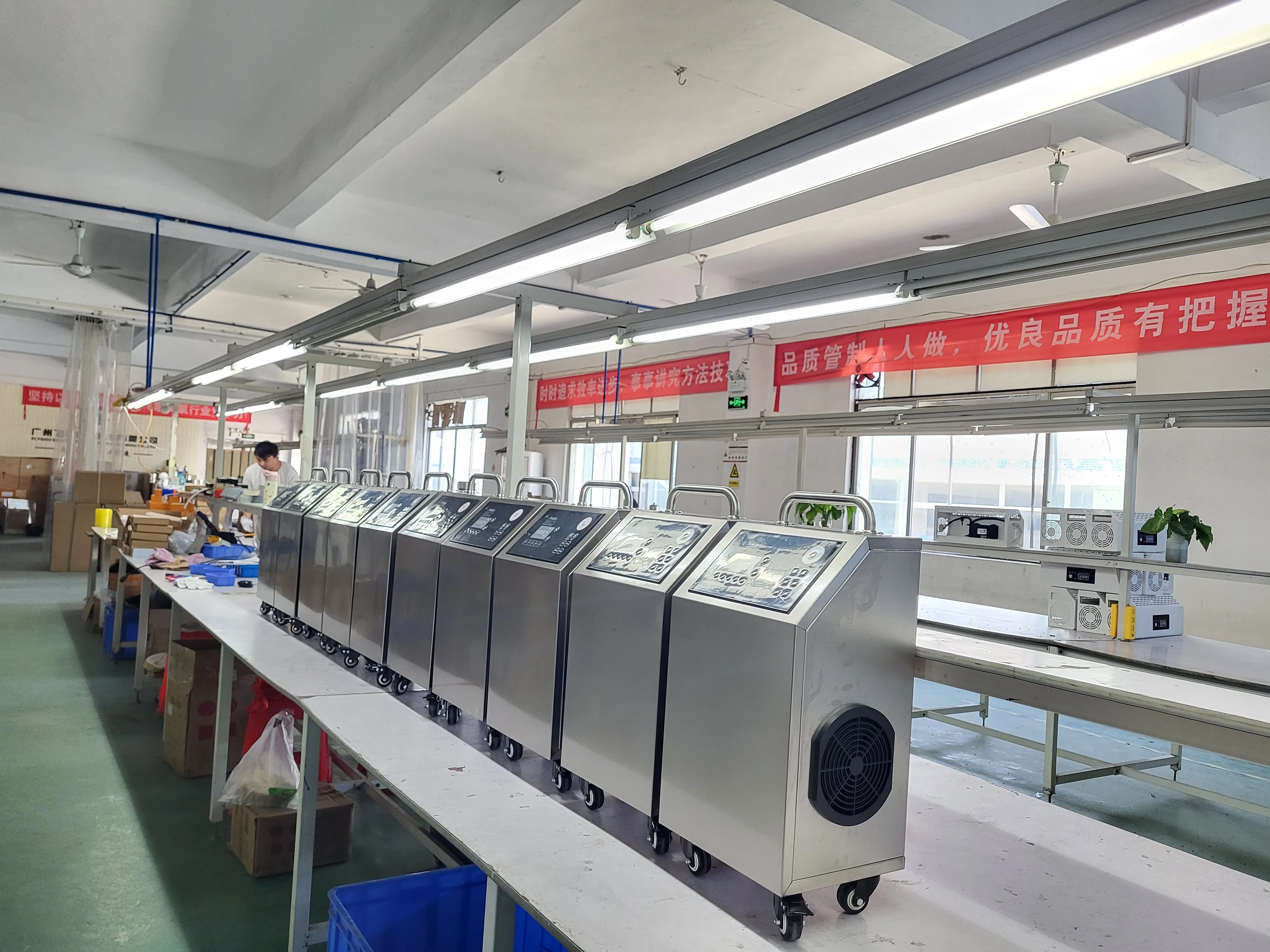 Flygoo Best Odor Removal 3g 5g 10g O3 Ozone Generator Portable Small Car Air Freshener Ozone Generator