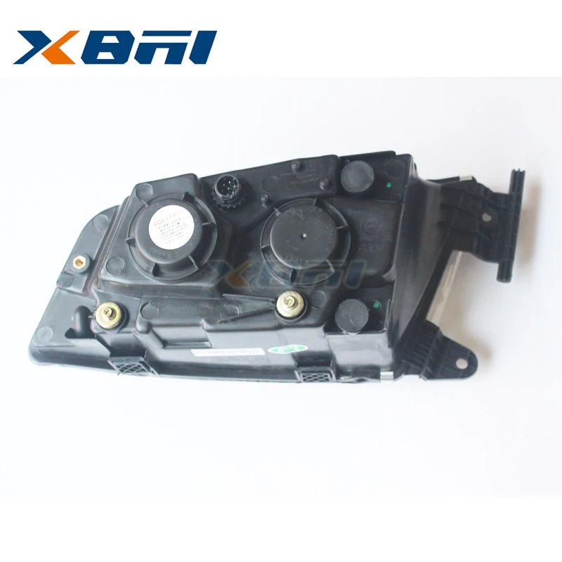 Hot Sale Headlight for SITRAK C7H Cab House Parts Trailer Headlight (with DRL) 812W25101-6004 812W25101-6003