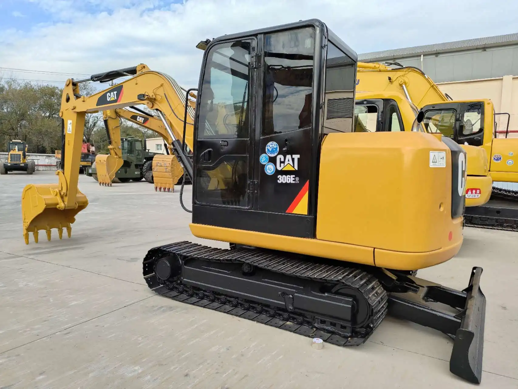Экскаватор Caterpillar Cat 305.5E2 306E2 6-тонный гусеничный гидравлический мини-экскаватор для продажи
