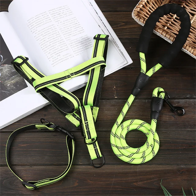 Amazon Hot Sale Pet 3 Pieces Set Fitted With Reflective Nylon Round Leash Dog Collar Leash Harness for Walking Dog