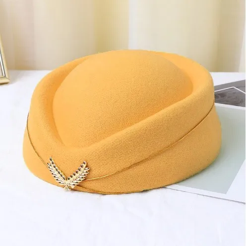 Женский шерстяной берет